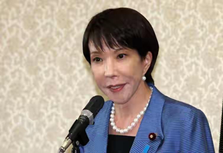 高市早苗怎么也没想到，上任不足两月就陷入绝境。现在哭也没用了。马上，韩国总统李