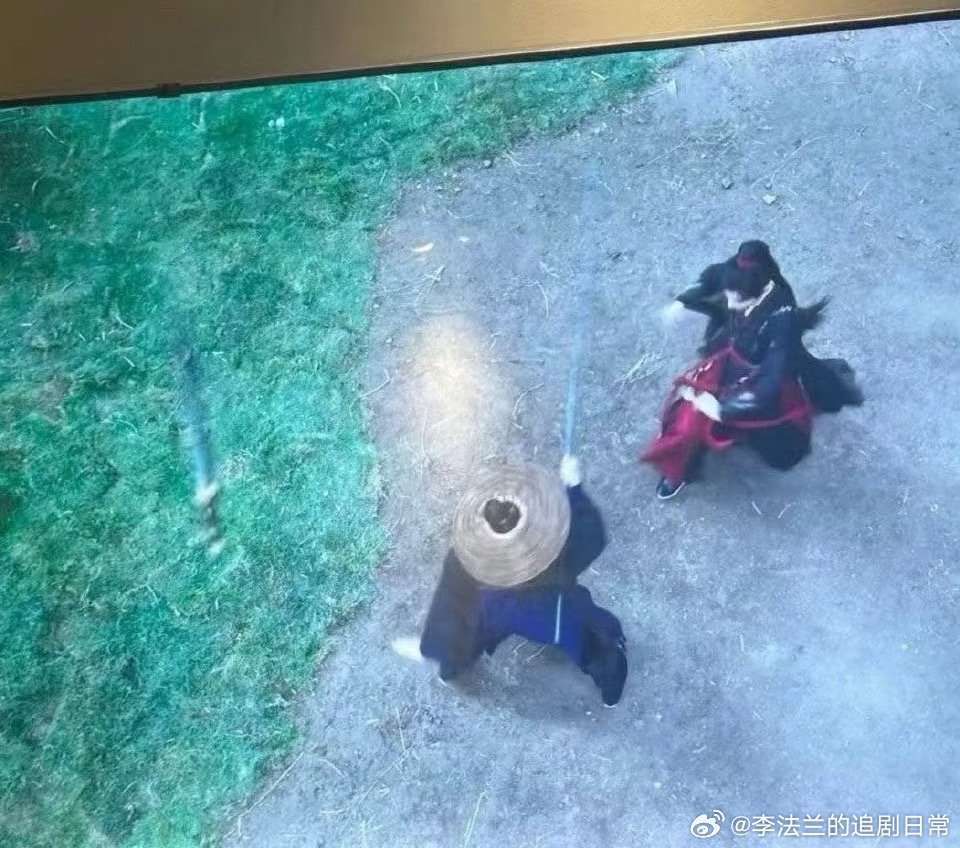 赴山海抠图感网友觉得成毅这部《赴山海》怎么也是s+级别的剧，质感太太太差了，积压