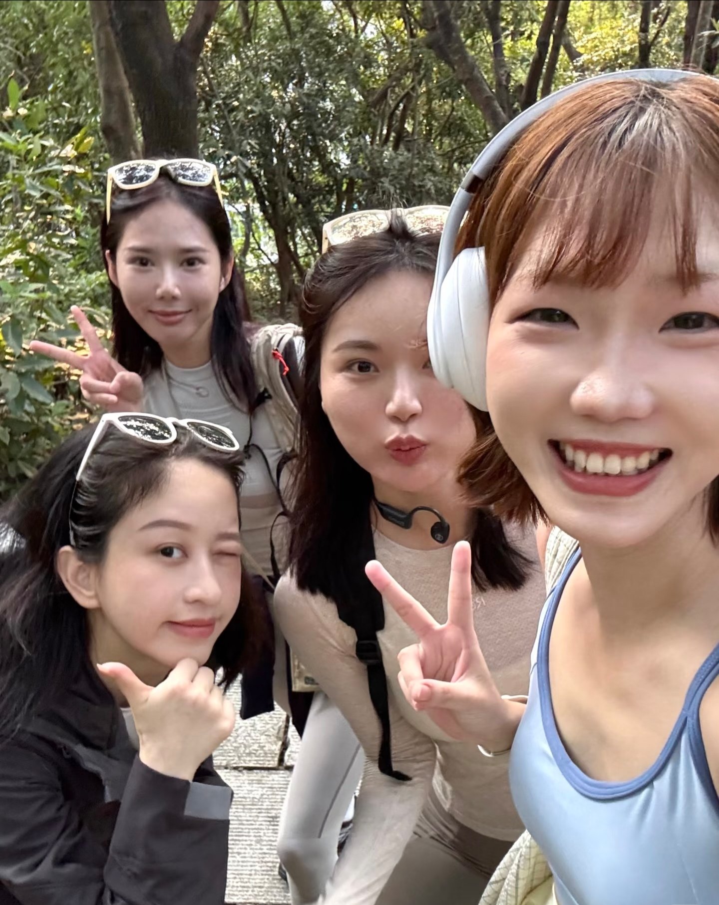 为什么女生在一起，总是爱拍照