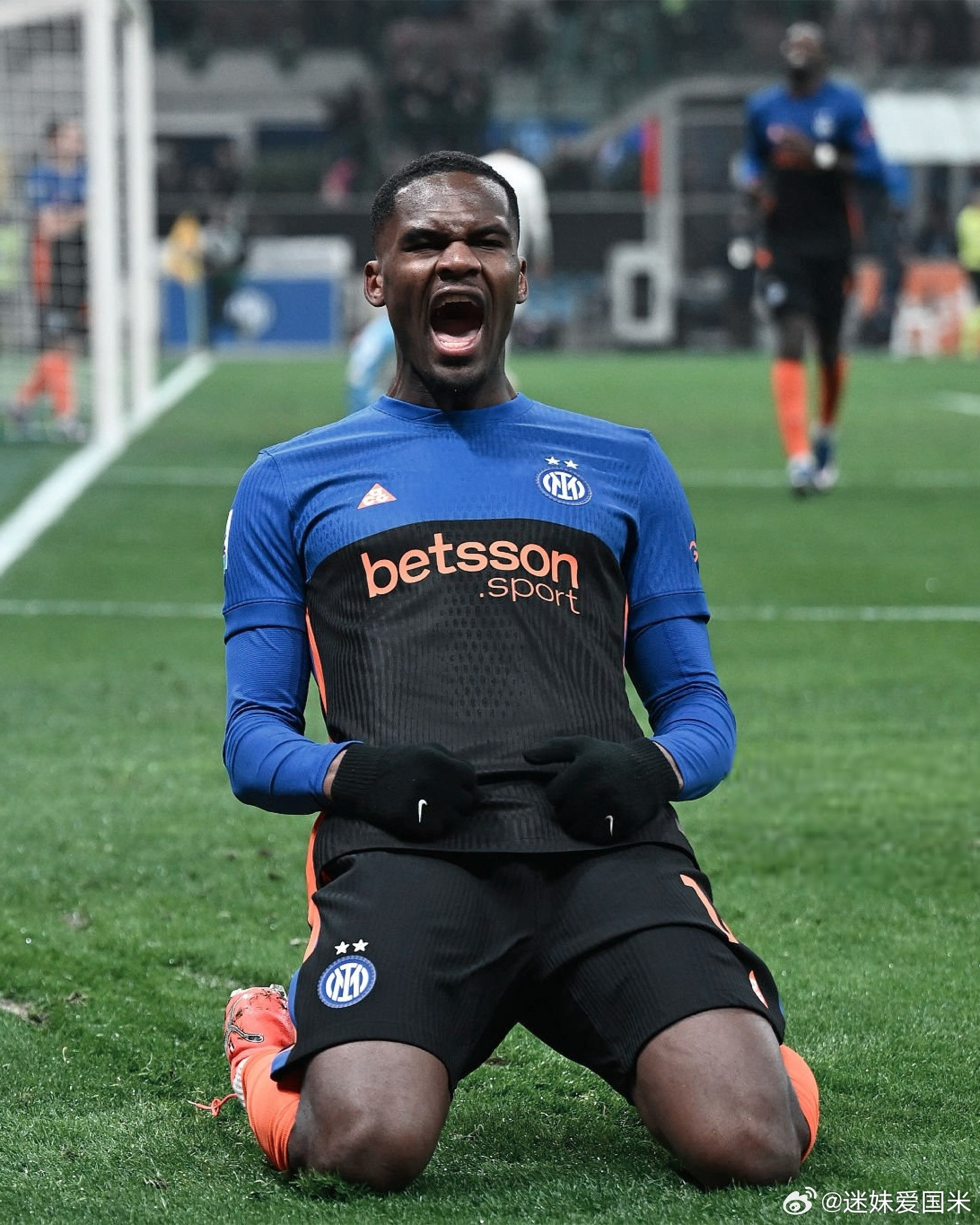 天空体育：博尼会在周五回归训练，能参加米兰德比！国际米兰意甲热点现场