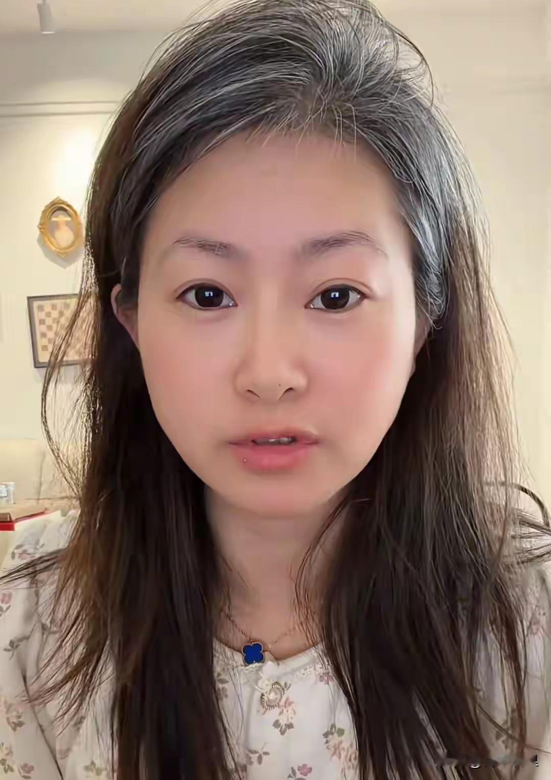 十年夫妻，从小到大的闺蜜，两个人合起来骗她一个。从老公车上翻出闺蜜打胎单子那一刻