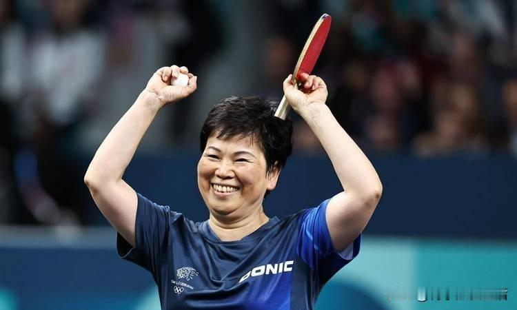 两个本来该赢的人，都意外输给了不如自己的对手，属于世乒赛开局冷门翻车。1.倪