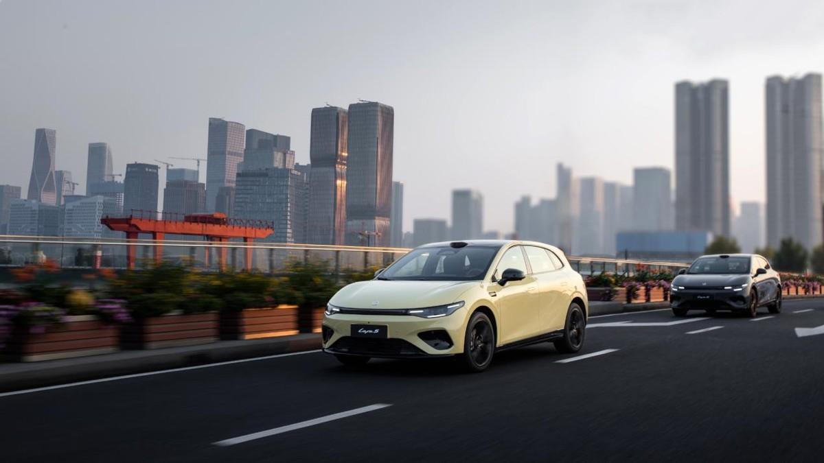 定档11月27日上市，零跑Lafa5还有多少惊喜等着我们？ 零跑现在真是新车