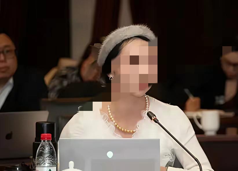 那些带着在美西方国家女权主义者在自己的国家都无法完成的近乎变态的女权主义诉求回到