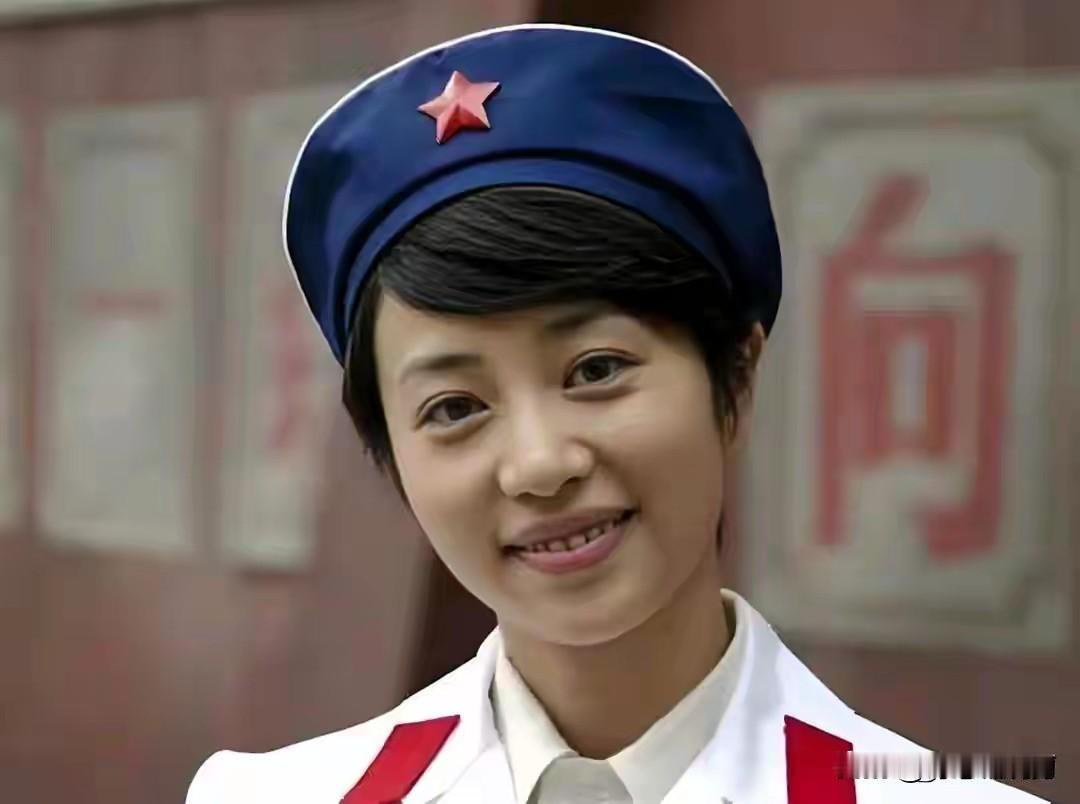 这位上海姑娘，家里就是演艺术的，可她偏不按常理出牌。爷爷是大名鼎鼎的演员张伐，她