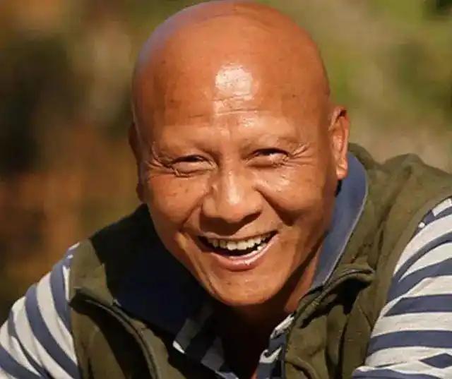 1991年，计春华在“林则徐炮台”旅游时，刚准备下山，突然迎面走来两个便