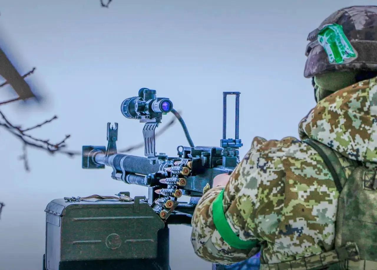 俄军攻占哈尔科夫州维索科耶和赫拉伯夫斯克的过程中，消灭了乌军200多人，还有数十