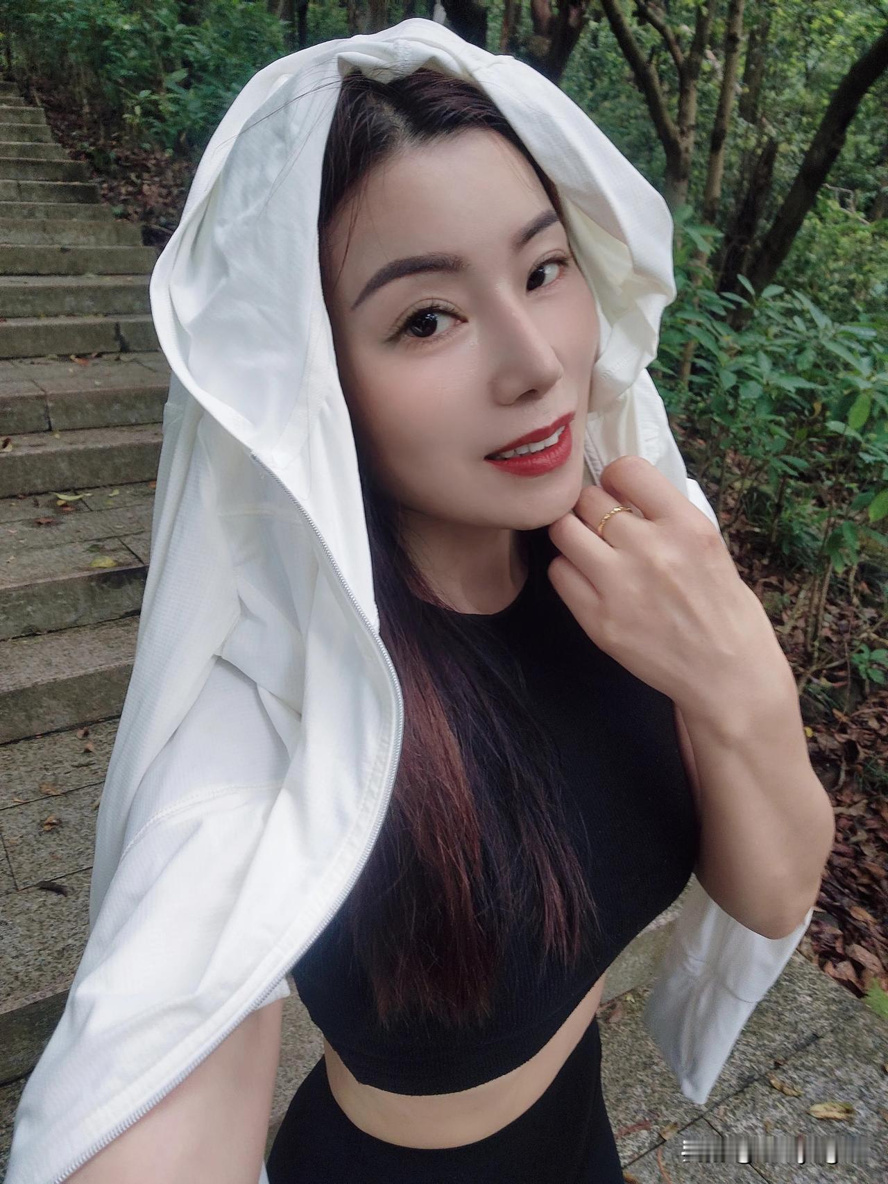 这天气咋就下雨🌧️呢……爬山