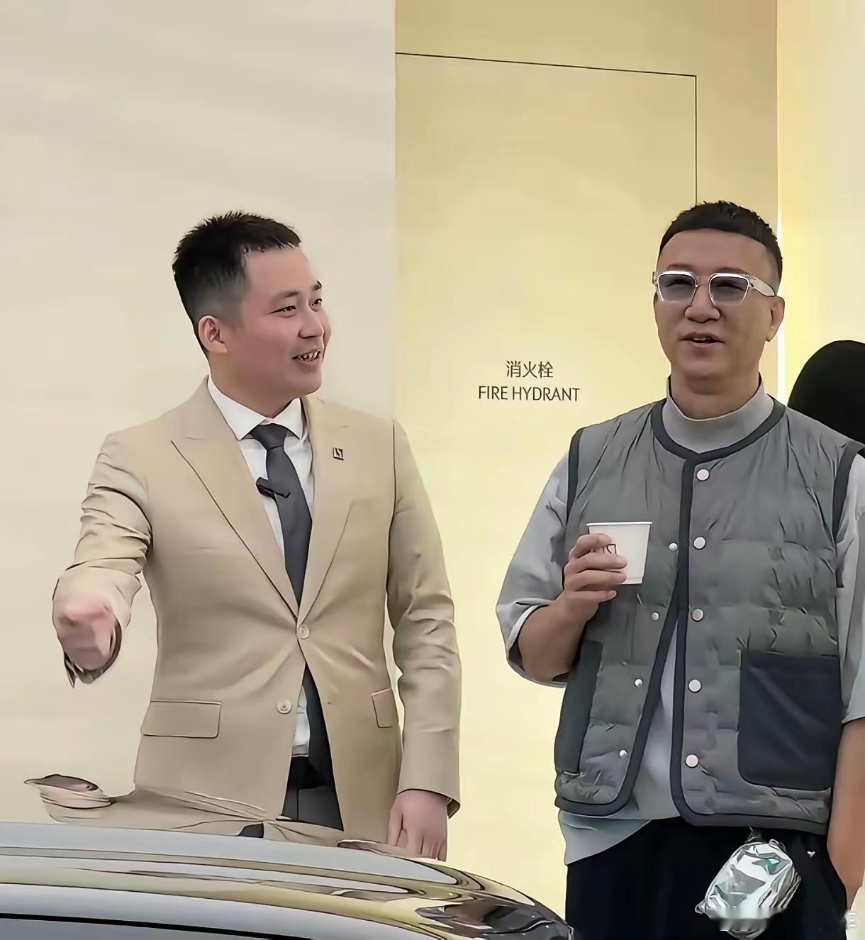 有人能看出来孙红雷看的啥车吗？