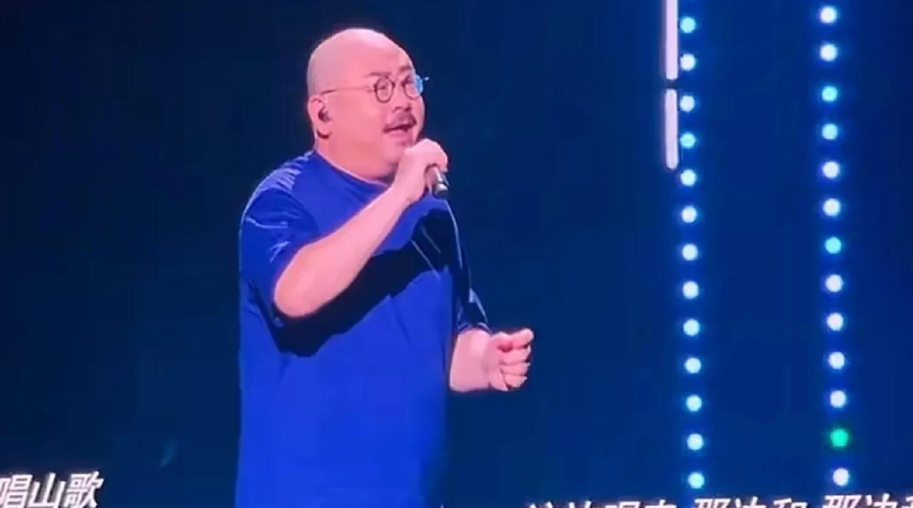 刀郎南宁演唱会，四点与以往不一样。一、演唱会不发布歌单了，以往是演唱会中午发，