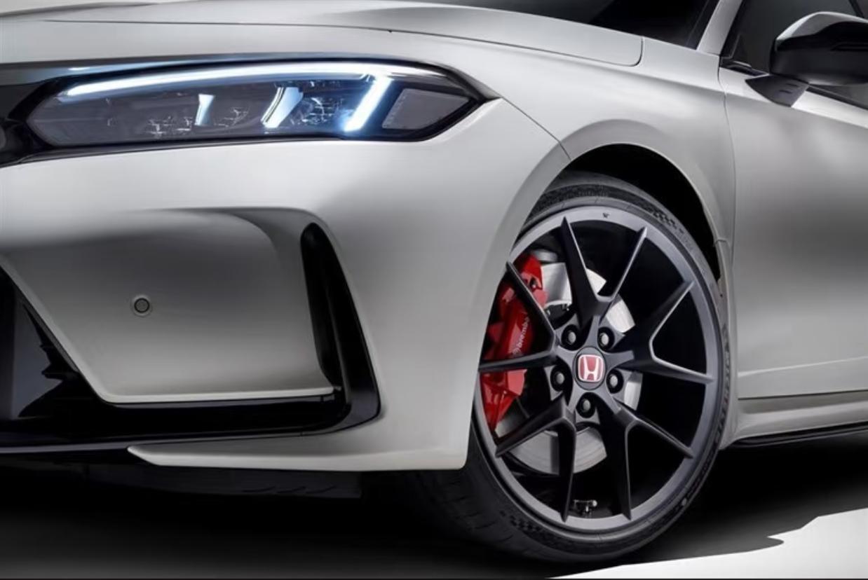 2026款本田思域TYPER正式亮相，搭载2.0T发动机与BTC声浪系统，最大