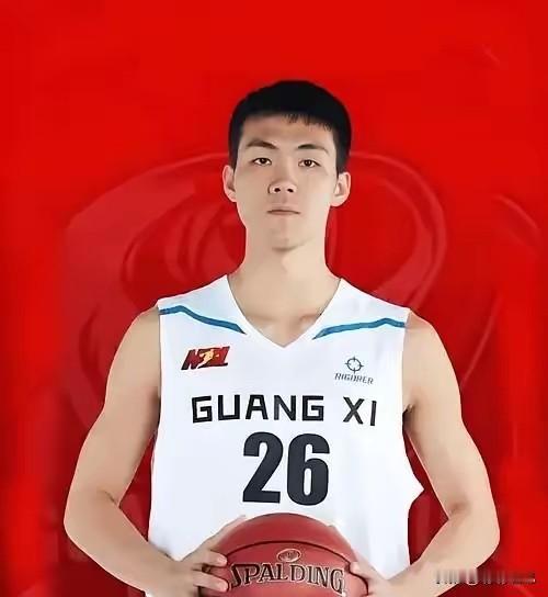 庞峥麟知恩图报！在落选中国男篮大名单后，庞峥麟不仅没有怨言，反而感谢郭士强给予