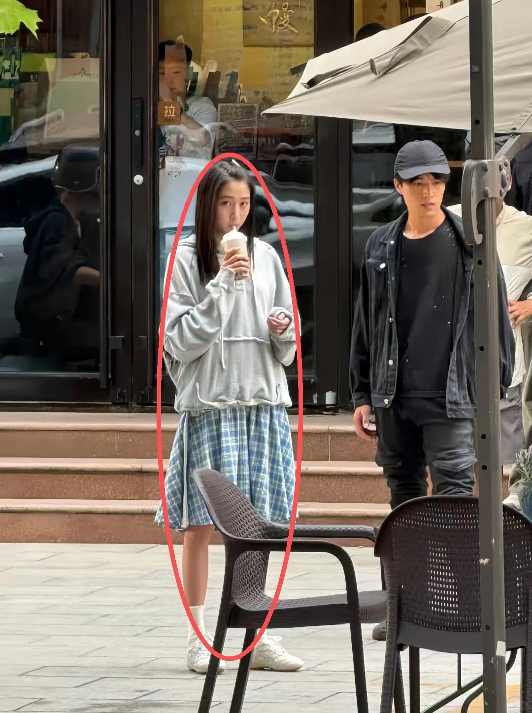 关晓彤，比例好真的很显高​​​