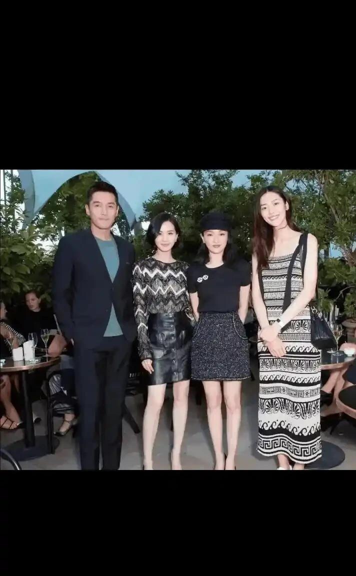说个身高的事。我一直没搞懂。女明星跟刘雯合照都憋着压力，可最后那张我看了好几遍，总觉得不对劲。刘雯官