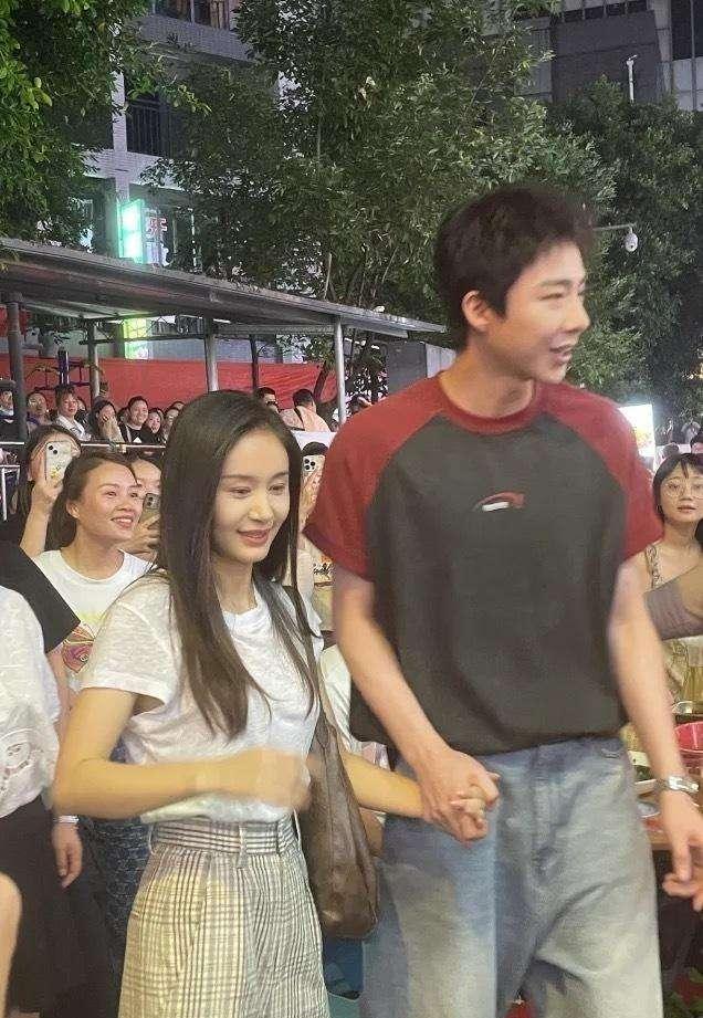 王子文太好看了，上镜真的没有本人好看