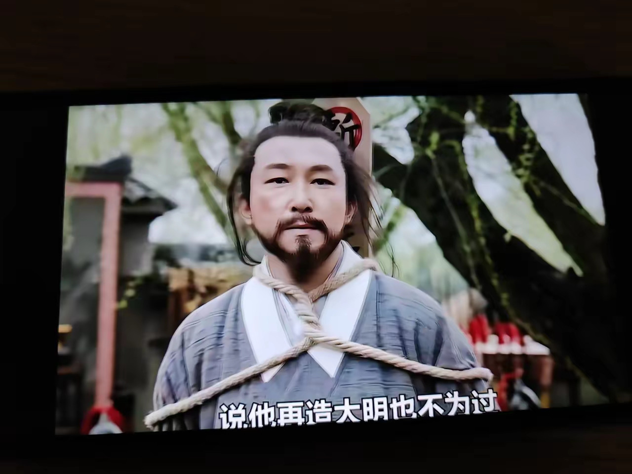朱祁镇发动夺门之变时，于谦大概率是知道的。于谦当时是兵部尚书，掌握京城的兵权和情报系统。石亨等人调动