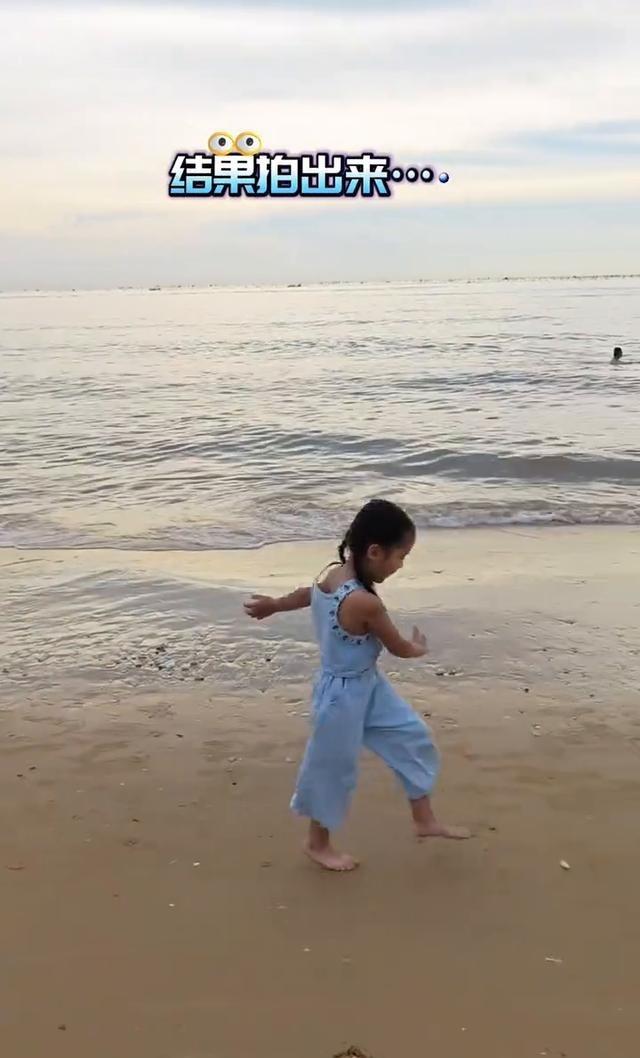 来到海边想拍照，结果拍出来，教你四个海边创意拍照小技巧很多人到了海边才发现一
