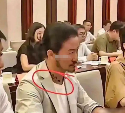 这是成功进入上流社会了吗？​​​