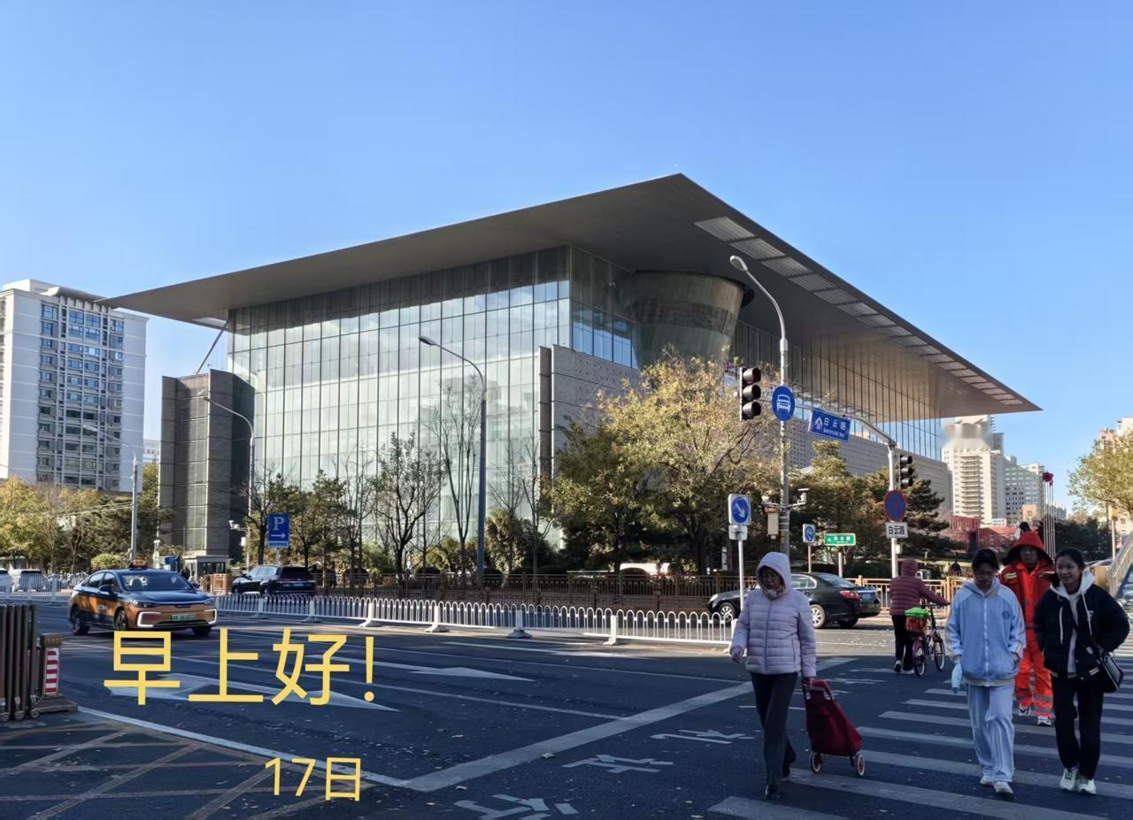 幼儿园里不得出现汉字？难道宝宝7周了，一定要他们成为文盲吗？真成为笑话了，为