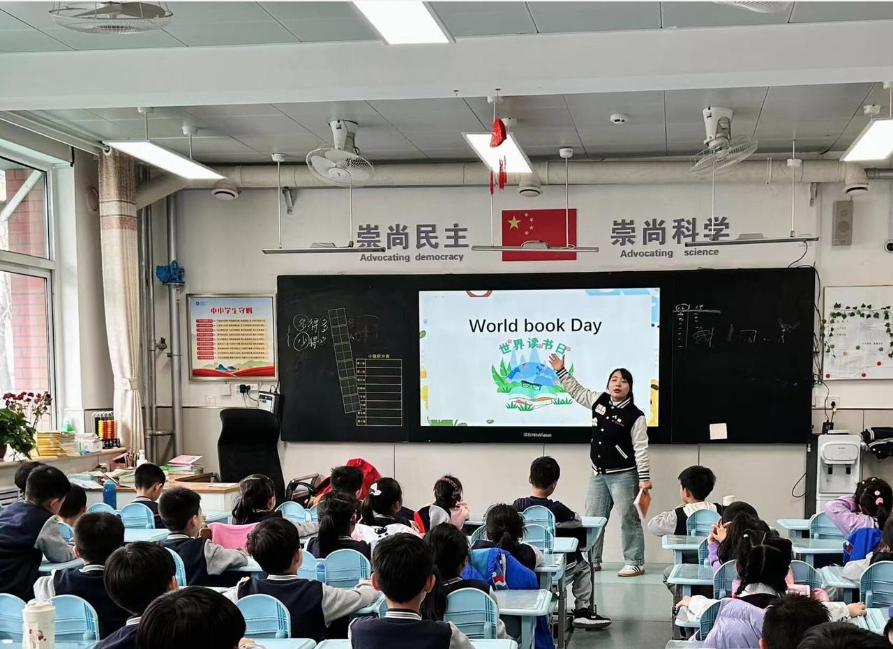 听说中国科技大学撤销了英语专业。特意上网查了一下，事实上中科大早在2023年就