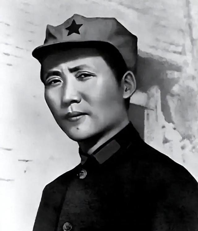 孙中山到底知不知道毛泽东？很多人可能想不到，孙中山确实知道毛泽东，只不过当时只是
