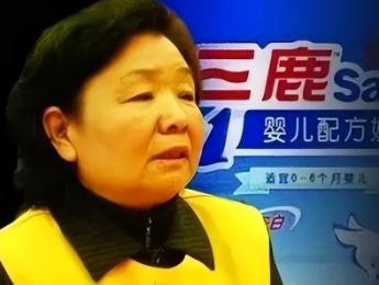 2004年的“大头娃娃”，错怪了三鹿。2008年的受害家庭，却等不来公道。从蛋白