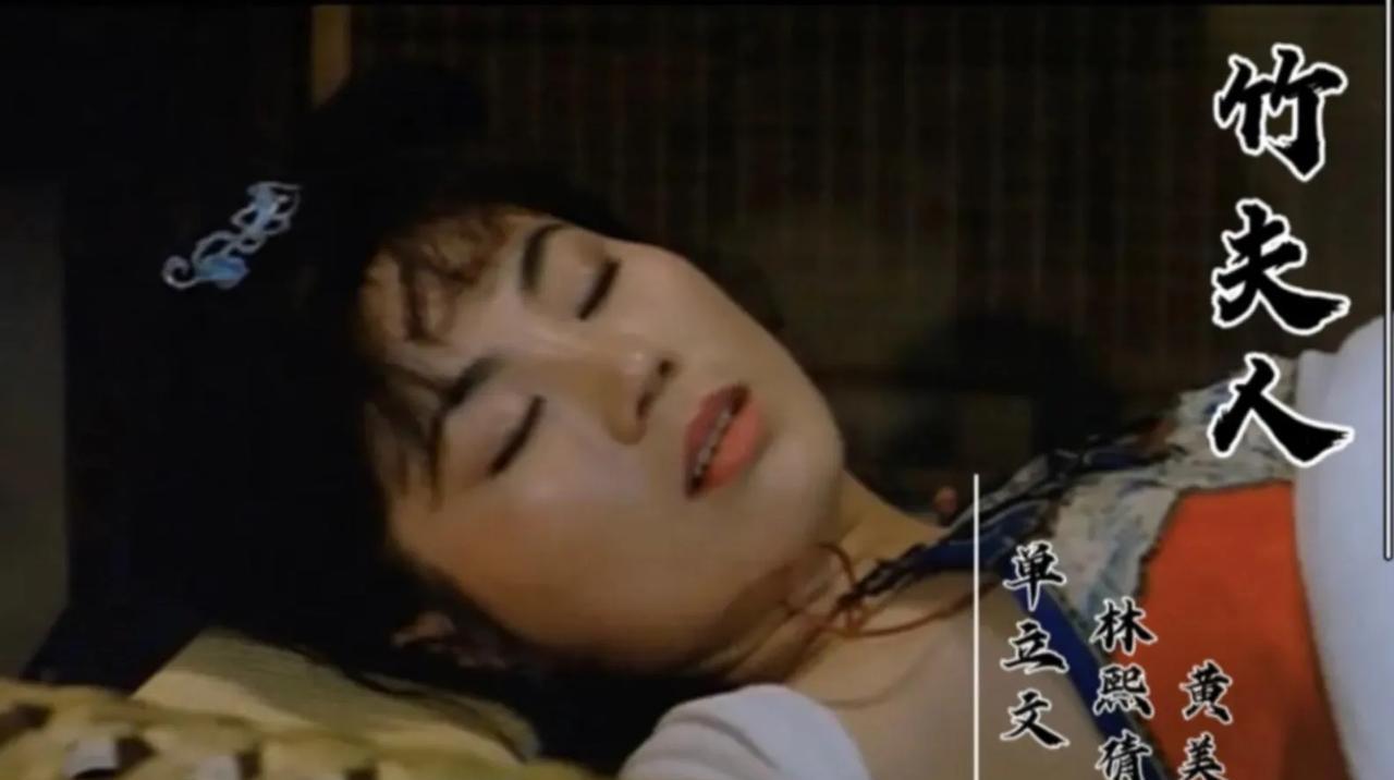 最近，在短视频平台上看到了有家长为了给小朋友降温，让其抱着一个冬瓜睡觉的做法，颇