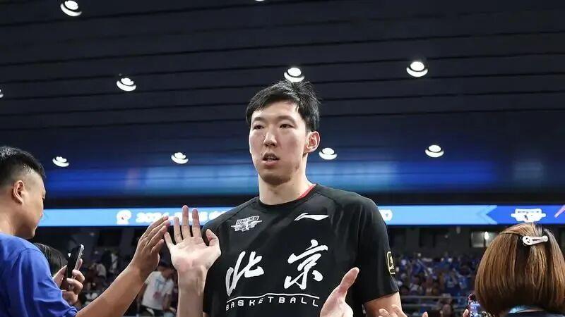 中国男篮集训名单调整！全明星票王或退出，郭士强压力倍增