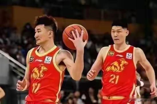 广厦拉胯不意外，本赛季实力与战绩仅能排第四！1、广厦打不过上海。总决赛前三场