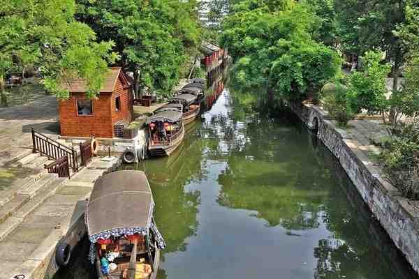 三步一拱，五步一桥，慢悠悠的南浔古镇是真的美。