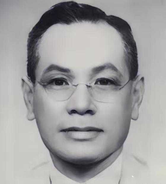 1951年，中共首位双重间谍鲍君甫，临判死刑之时竟自说：陈赓和周总理其实都认识