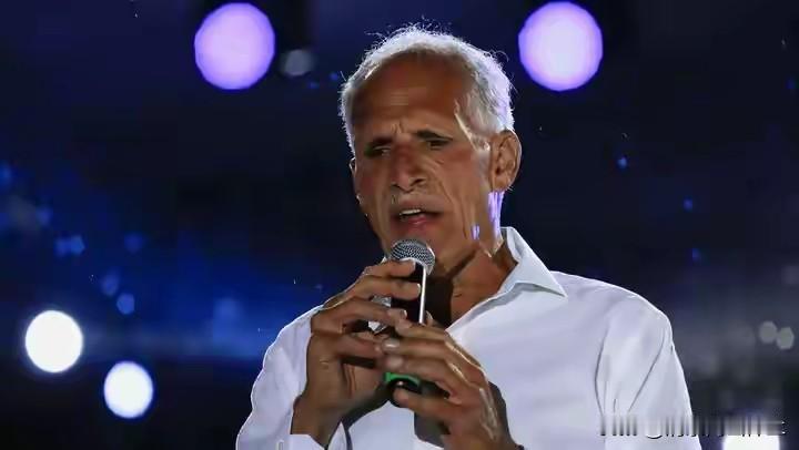 很热闹，美国的后花园！近日，乌拉圭外长宣布，不久总统奥尔西将会率庞大的党政与