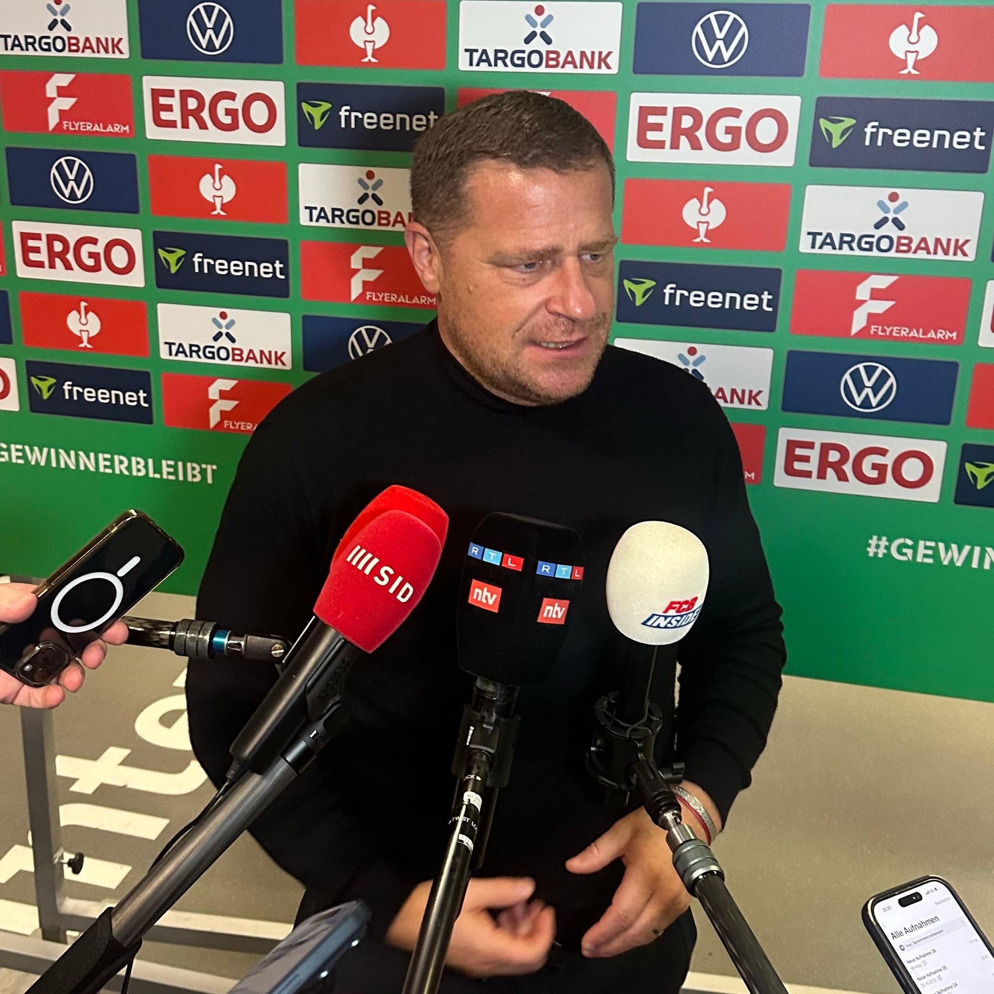 埃贝尔谈到拜仁慕尼黑在科隆的表现：“你可以看到球队现在的精神面貌和他们对足球的热