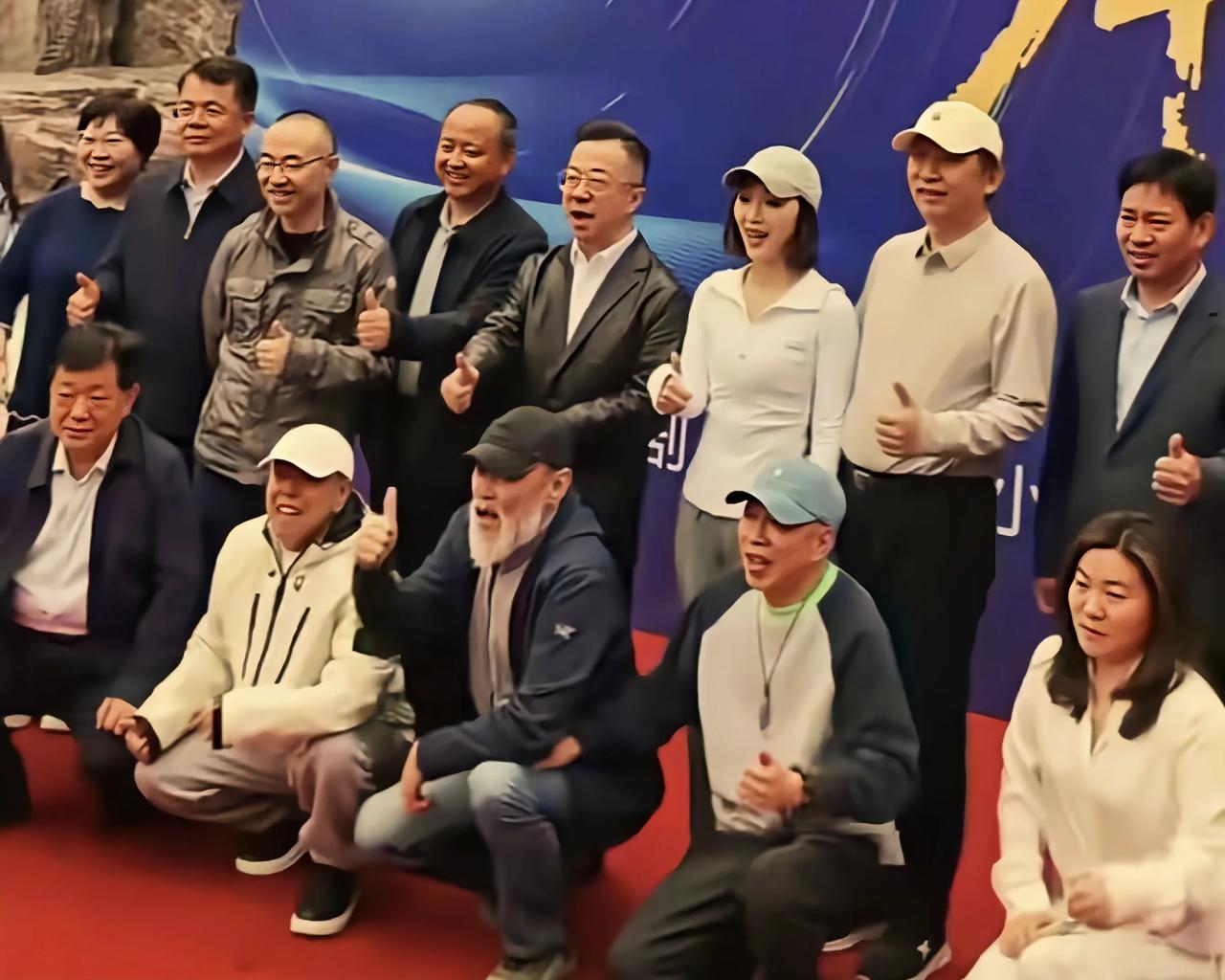 《举起手来3》在河南万仙山开机，冯小宁执导潘长江正式宣布回归4月13日，《举