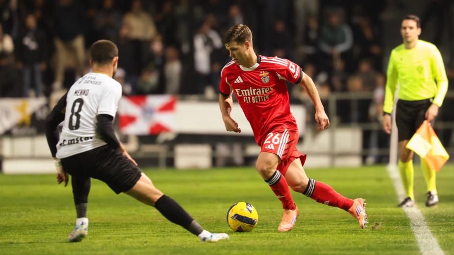 穆里尼奥麾下一个亿的连线，准确说是22岁的左后卫达尔和22岁的前锋伊万诺维奇的连