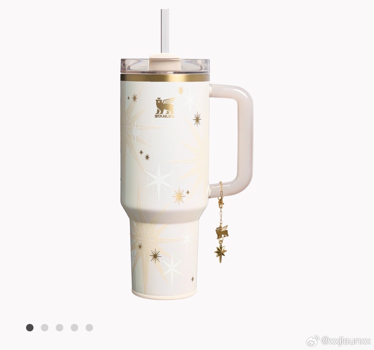 宝宝们选哪个呀💝💖第一款打算买867ml一天正好可以喝2杯第二款只有591