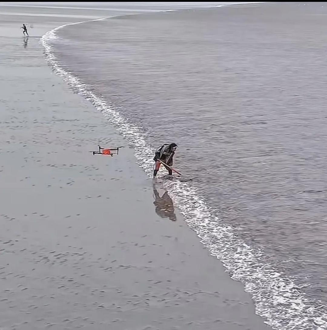 痛心！三四十岁壮年网红“钱塘江道长”遇难，最讽刺的是他居然不会游泳，这或许是20