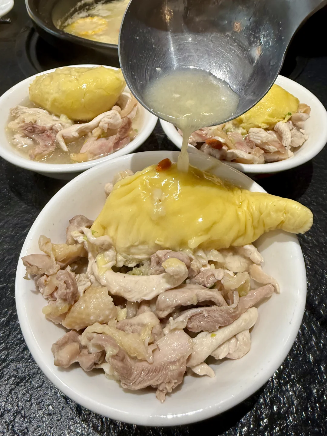 广州toppppp好吃的榴莲鸡煲！！