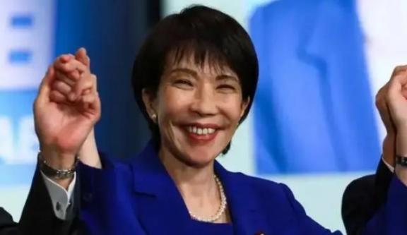 中国已经惹不起，全世界应该都有了同感：中美冲突，美国股债汇三杀，特朗普气急败坏，