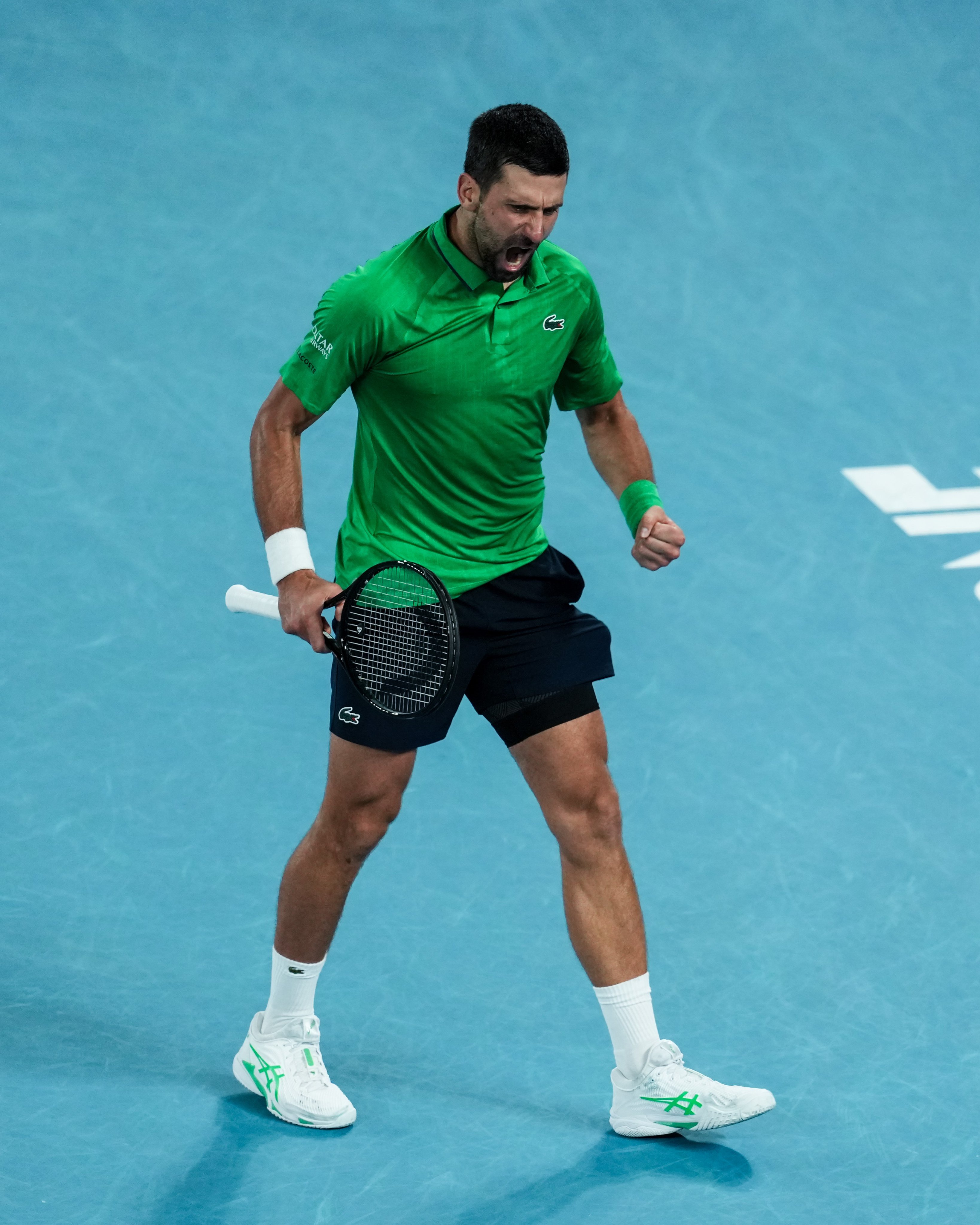 有人喜欢德约，有人不喜欢德约，但是这就是竞技体育带来的冲击，德约科维奇击败了小自