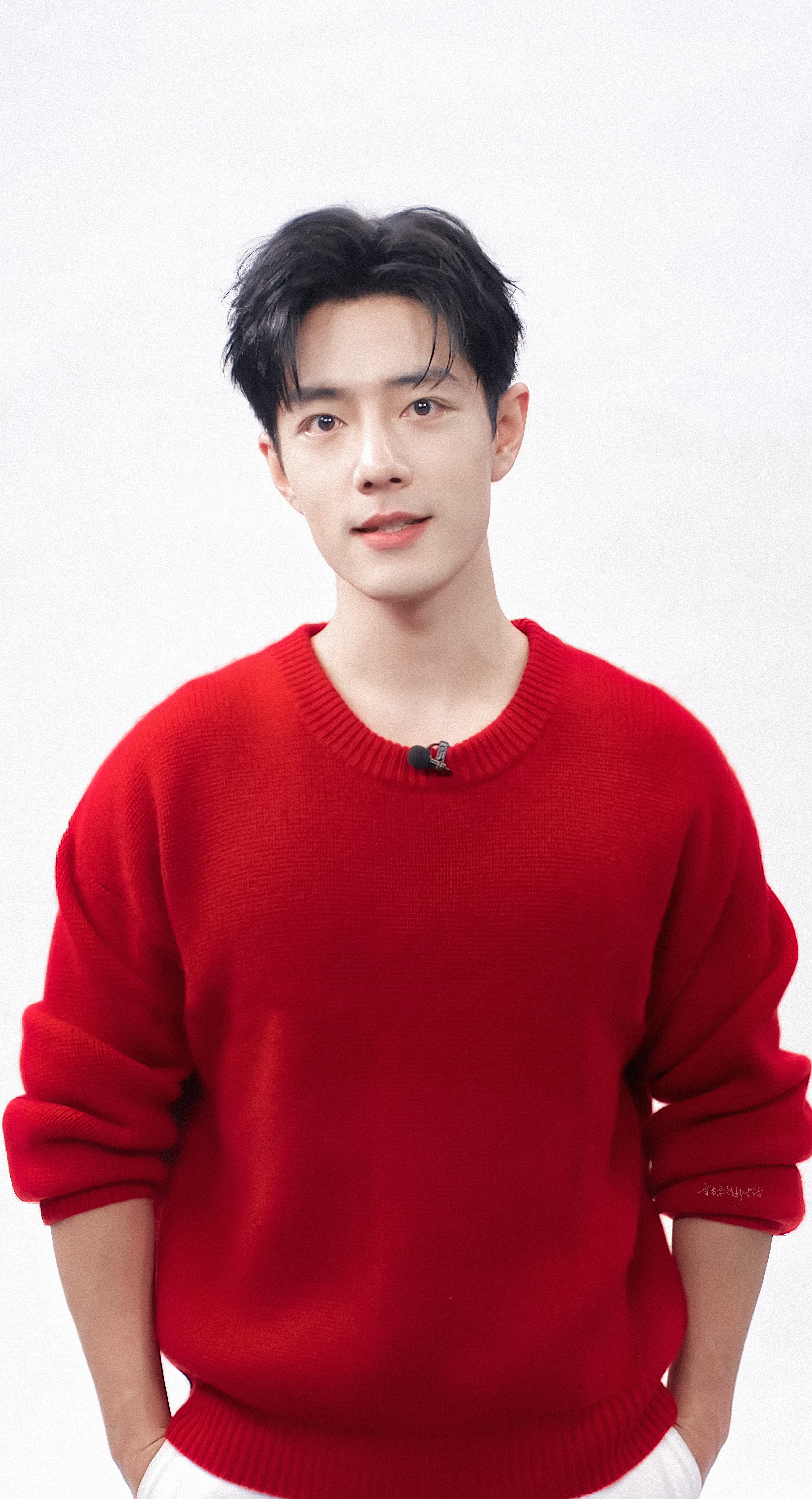 肖战红色毛衣战超帅哒！红色和肖战顶配！​​​