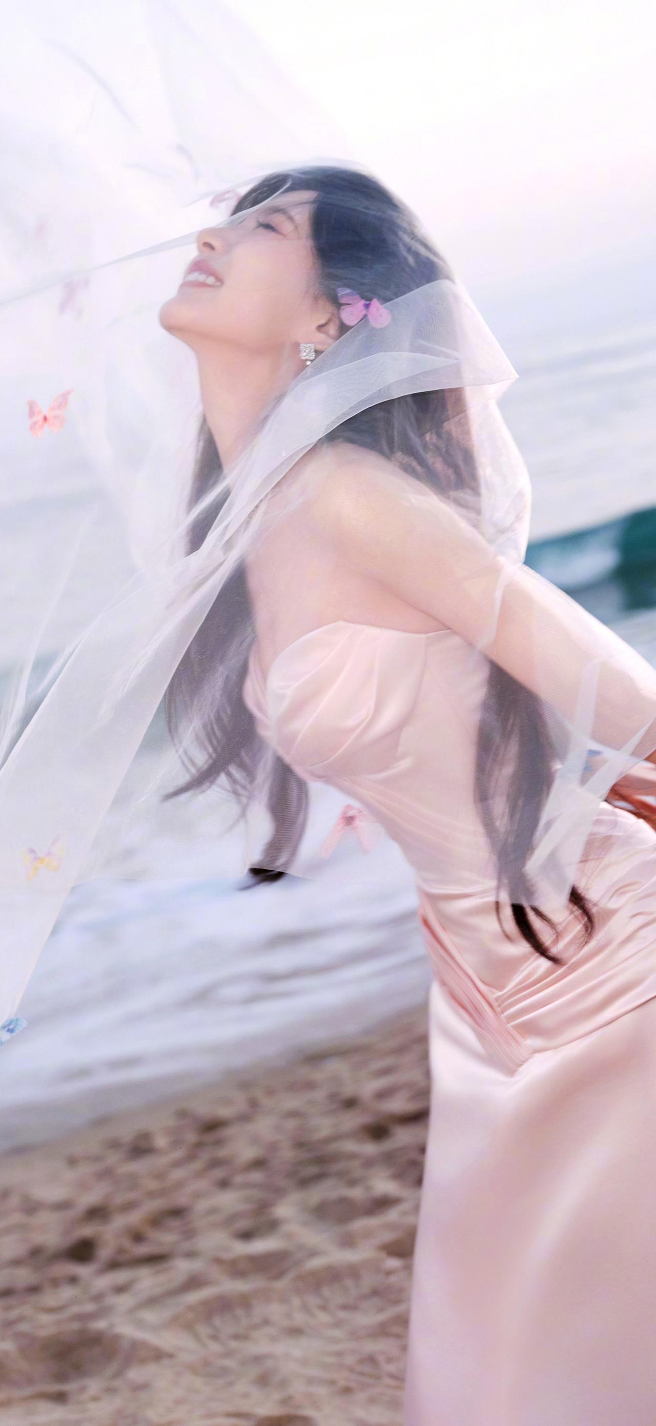 美女壁纸-第5781期-李一桐