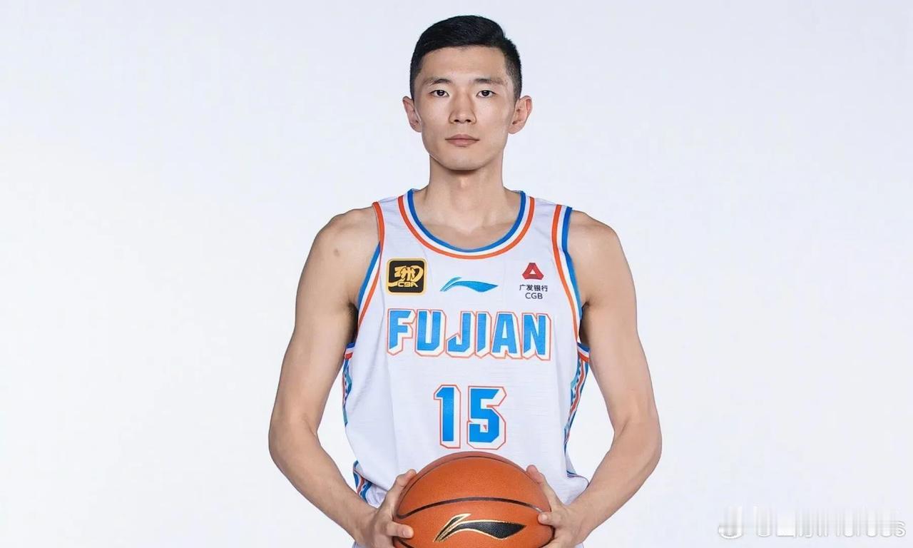 强援到位：！山东男篮签下前男篮射手！直播吧相关报道，前中国男篮国手陈林坚因在