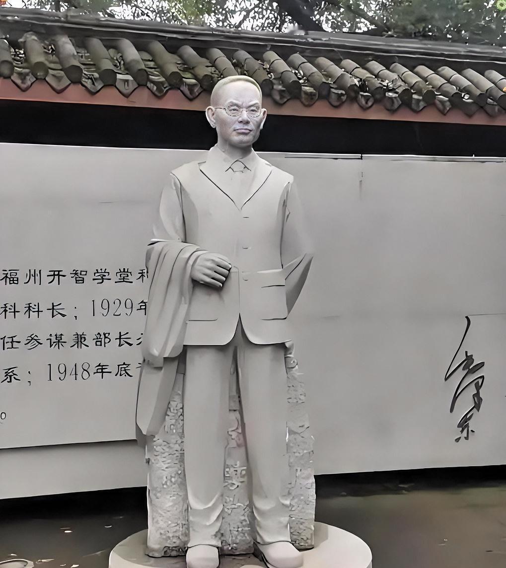 最狠的不是判吴石死刑。​‎͏ 最狠的是，老蒋对着三个审判长说：你们判他死缓