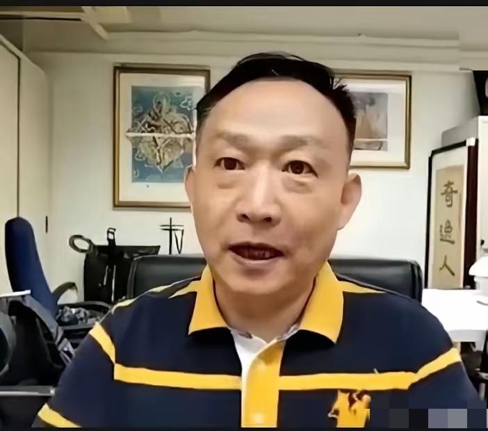 美元这艘大船近来有点风雨飘摇，全球视线不约而同地转向了东方。连普京都被传“求”我