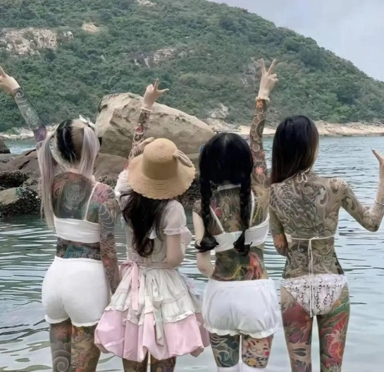 有纹身的一定是坏女孩吗！！！！