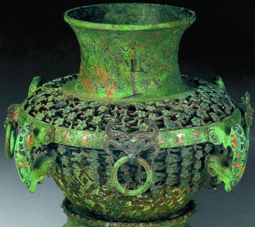 1982年，万以全挖出40斤黄金价值50多万，村民看直了眼，当即围堵他家，谁知专