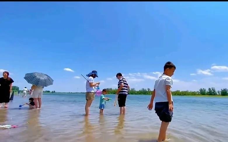 在石家庄不用去海边，在滹沱河就能体验海的感觉。去滹沱河生态景区·台西湖段，市区