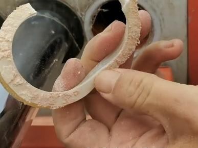 自己动手，丰衣足食。太阳能热水器漏水了，孩子爸爸网购了密封圈，说抽空自己换上。