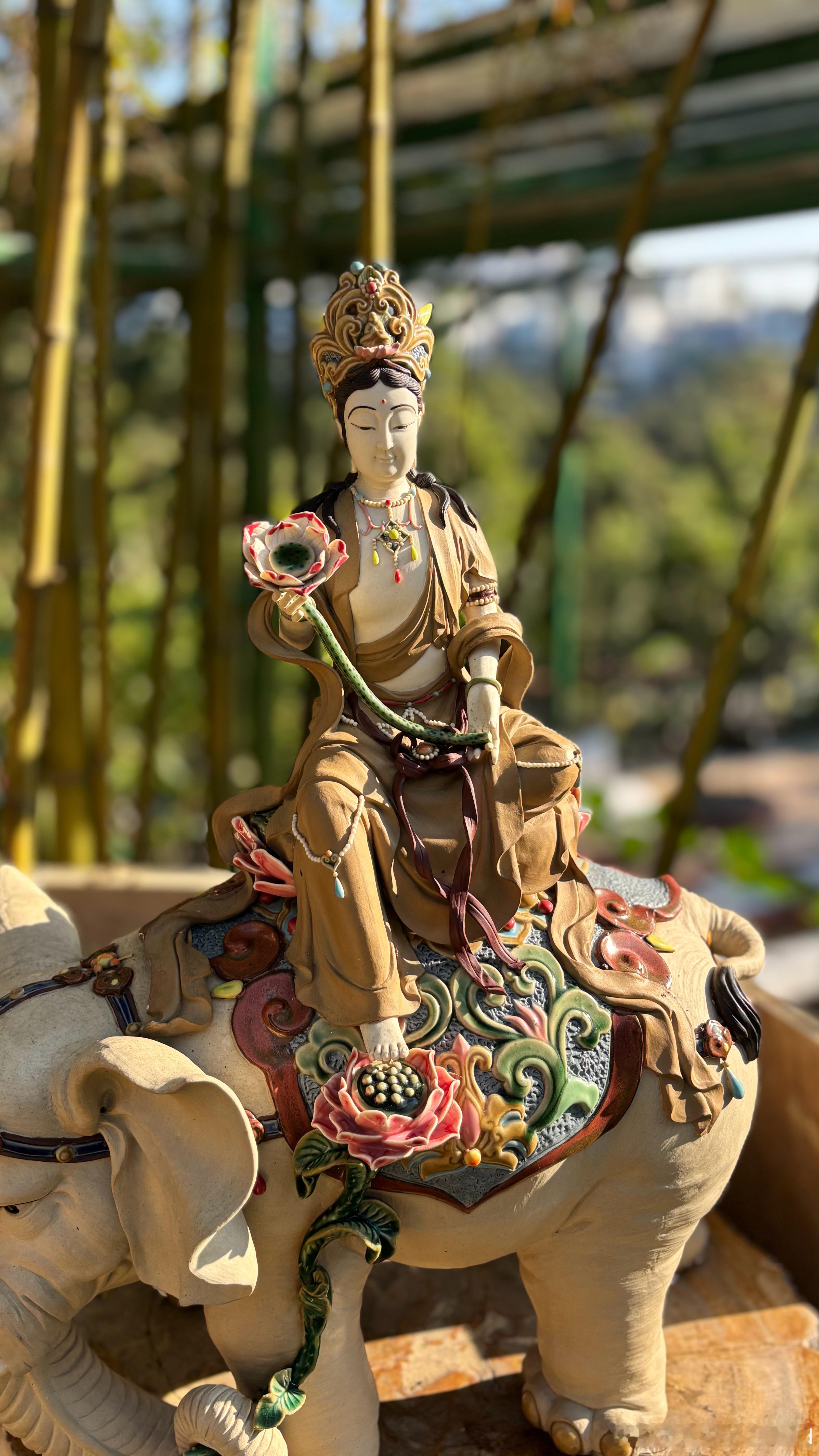 “五十知天命”出自《论语·为政》，指人到五十岁，经历世事感悟后，知晓上天旨意、洞